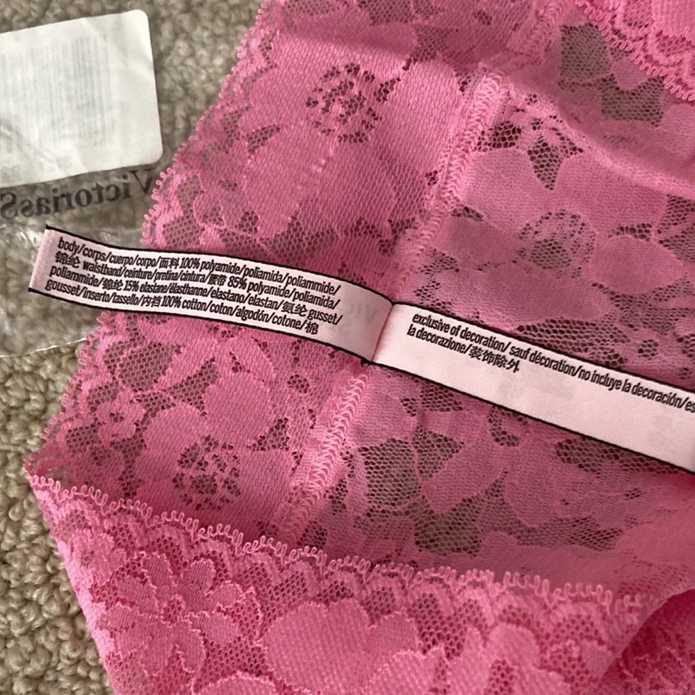 NEW Victoria’s Secret Floral Lacy Hiphugger Panties Medium Pink Lingerie RARE
